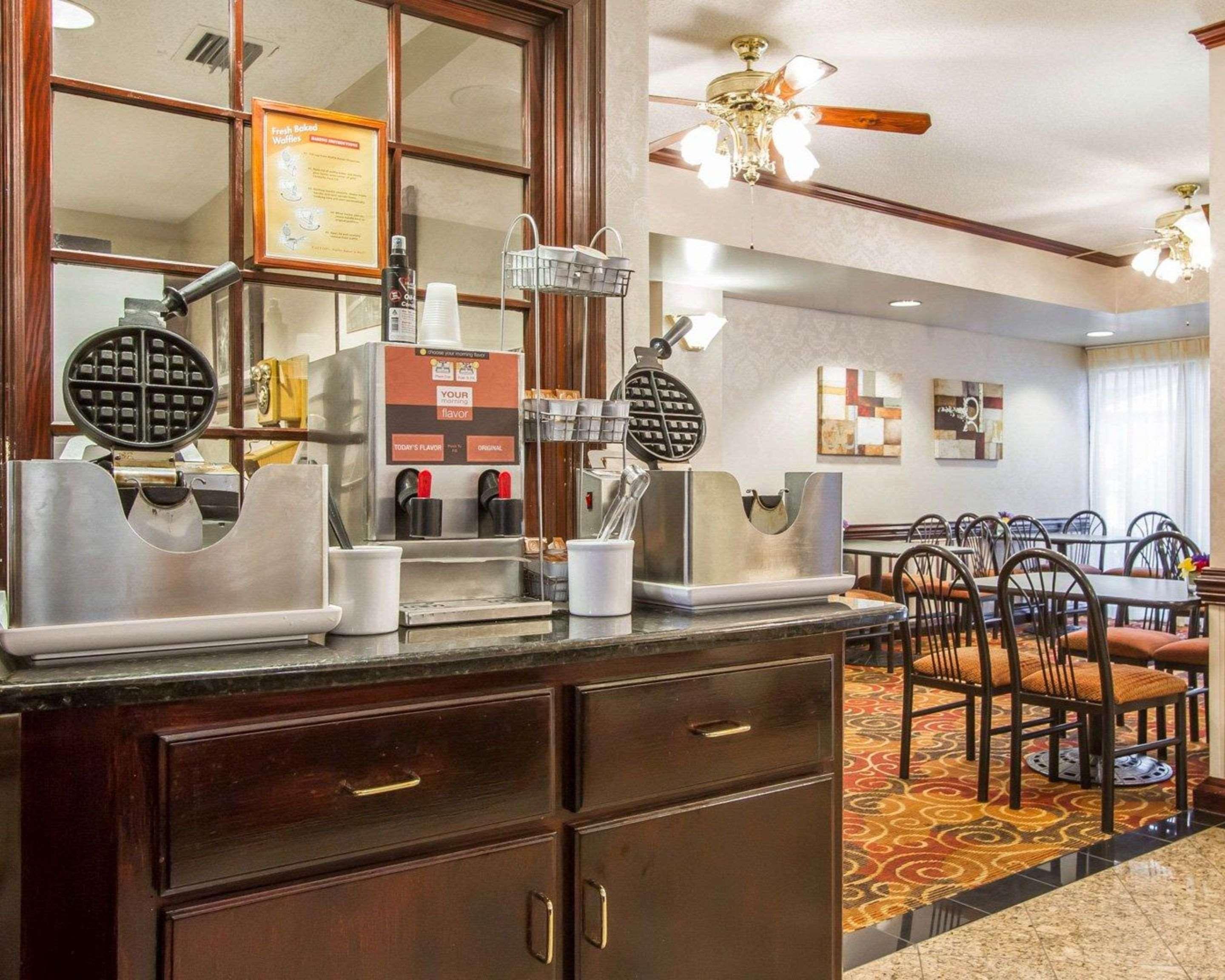 Comfort Suites Mobile East Bay Дафне Экстерьер фото